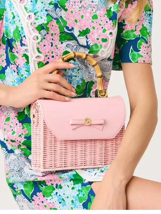 Lilly Pulitzer Handbags - NWT Lilly Pulitzer Teighen bow wicker pink bag